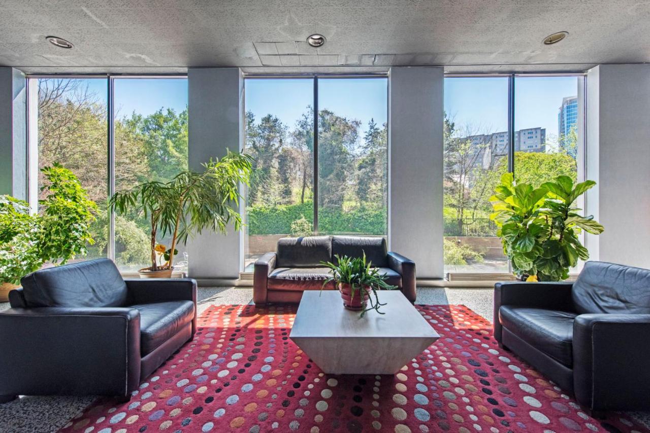 804 Free Parking Modern Downtown Apt, Great Wifi アトランタ エクステリア 写真